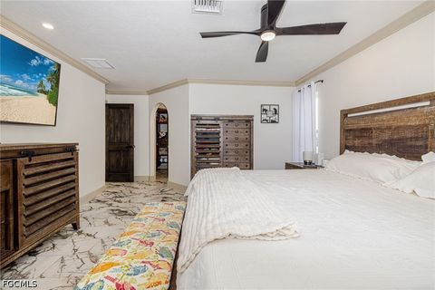 Tiny photo for 2507 LAKEVIEW Drive, Lehigh Acres, FL 33936 (MLS # 2026019996)