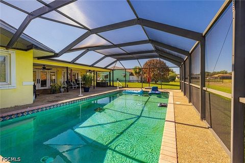 Tiny photo for 2507 LAKEVIEW Drive, Lehigh Acres, FL 33936 (MLS # 2026019996)