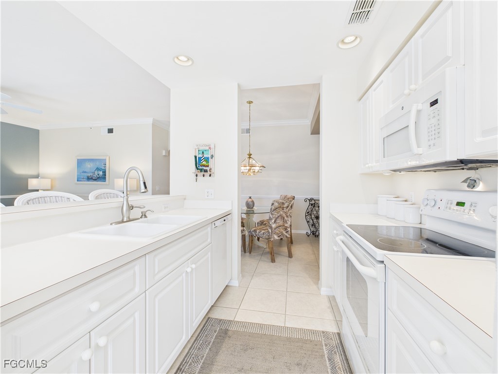 10461 Washingtonia Palm Way 3436