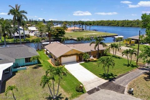 2197 River Road Fort Myers FL 33905