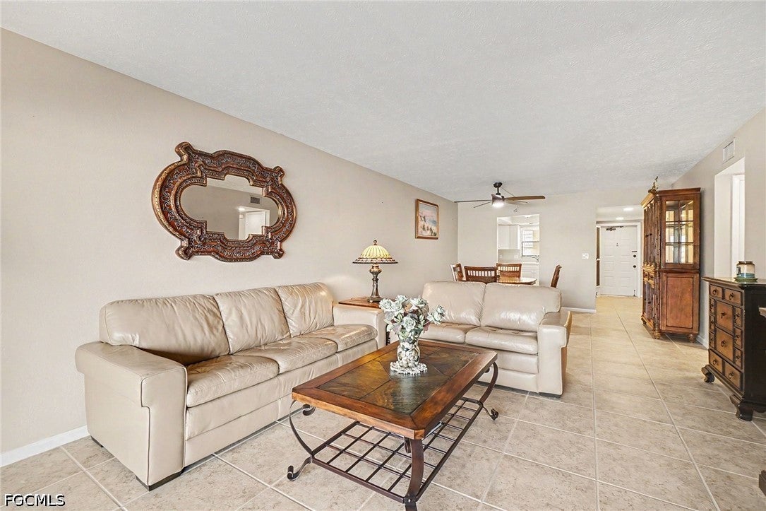 4622 SW Santa Barbara Place 111