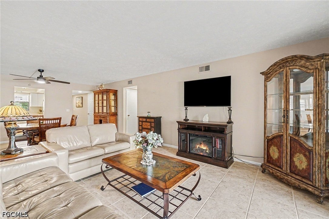 4622 SW Santa Barbara Place 111