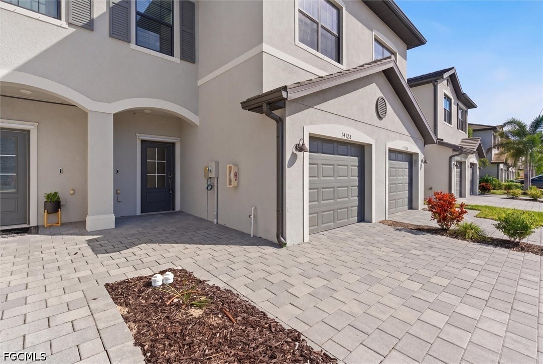 14128 Pine Lodge Lane