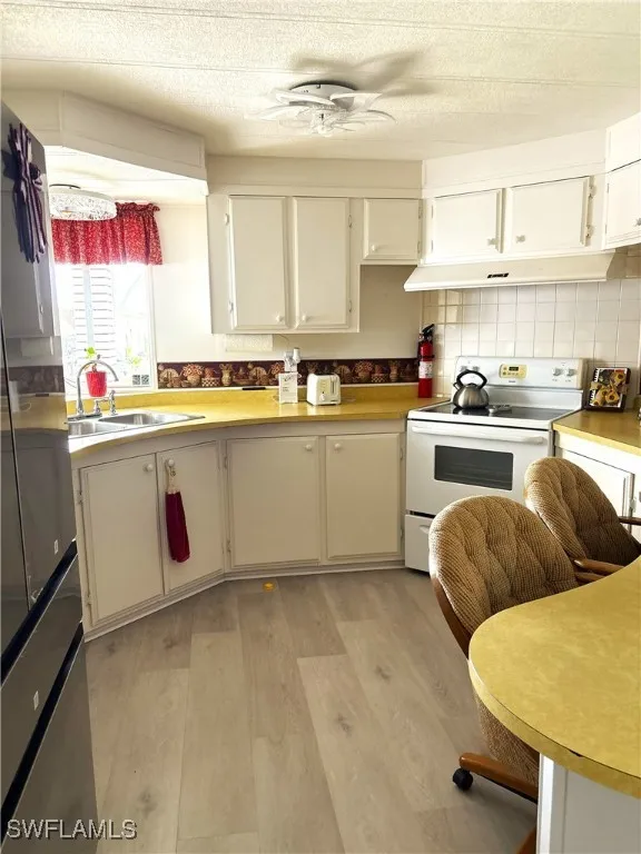 North Fort Myers, Florida 33917, United States, 2 Bedrooms Bedrooms, ,2 BathroomsBathrooms,Residential,Active,232482