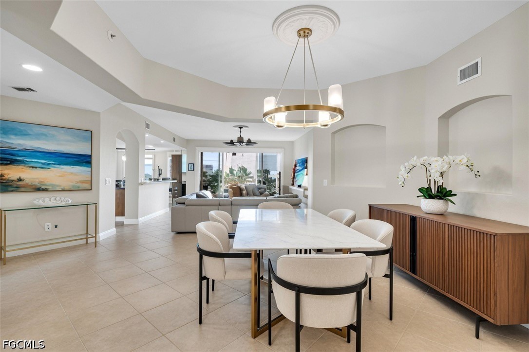 6081 Silver King Boulevard 202
