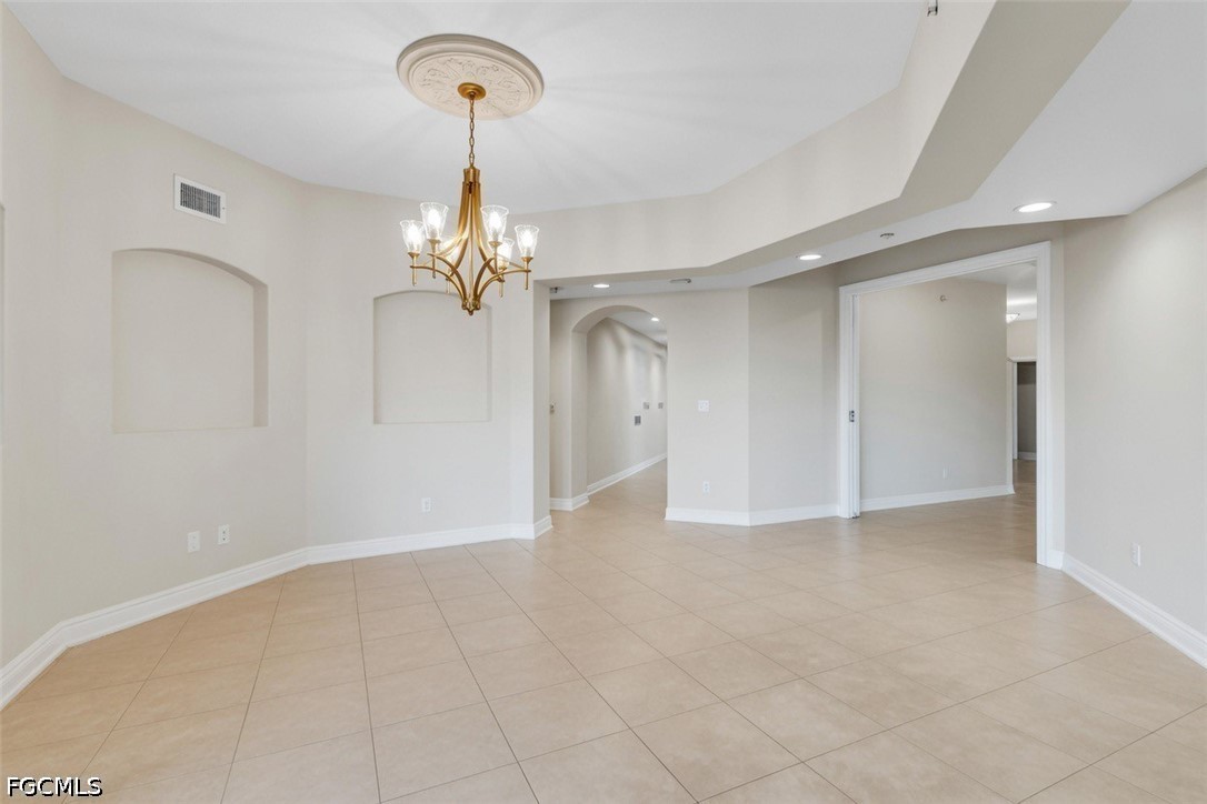 6081 Silver King Boulevard 202