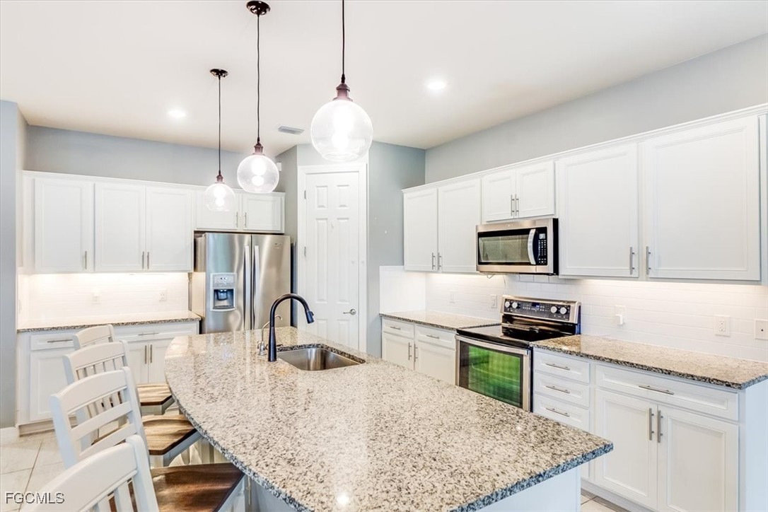 3548 E Hampton Circle