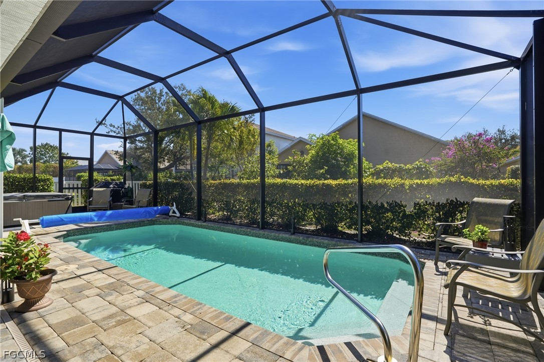 9729 Gladiolus Bulb Loop