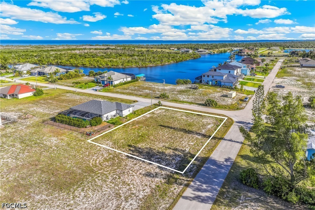 4618 NW 34th Terrace