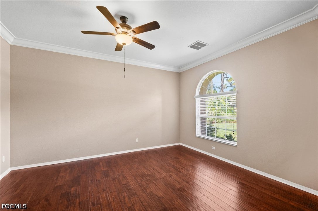 11704 Bentwood Court