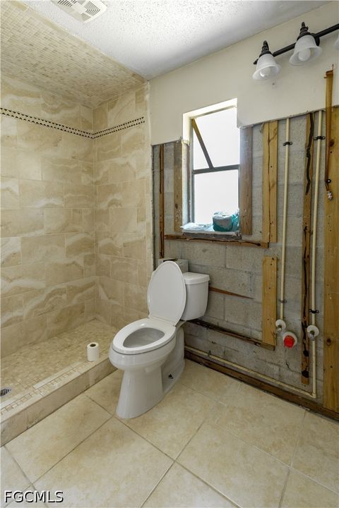 Tiny photo for 317 Montgomery Avenue, Fort Myers, FL 33905 (MLS # 2026014838)