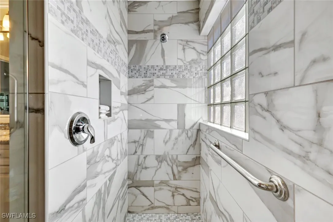 Estero, Florida 33928, United States, 2 Bedrooms Bedrooms, ,2 BathroomsBathrooms,Residential,Active,218916