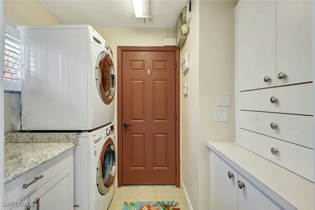 Estero, Florida 33928, United States, 2 Bedrooms Bedrooms, ,2 BathroomsBathrooms,Residential,Active,218916