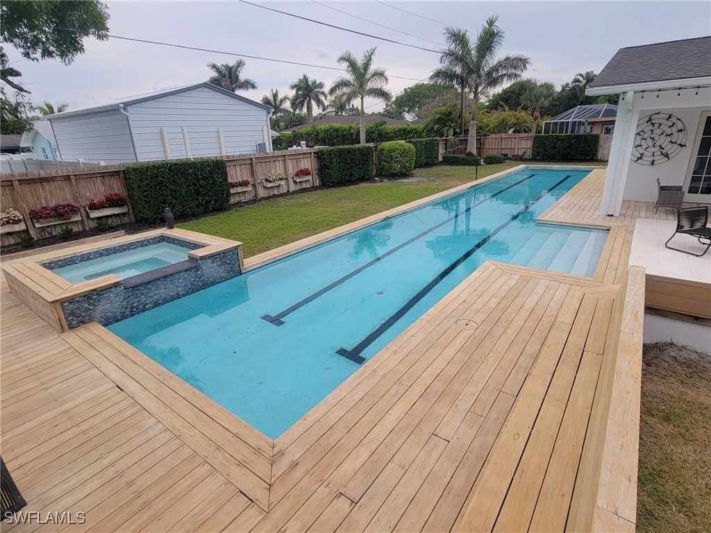 listing image 0