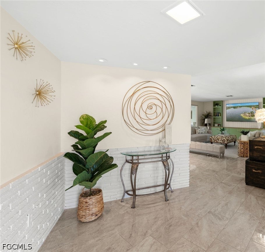 1335 Currier Circle