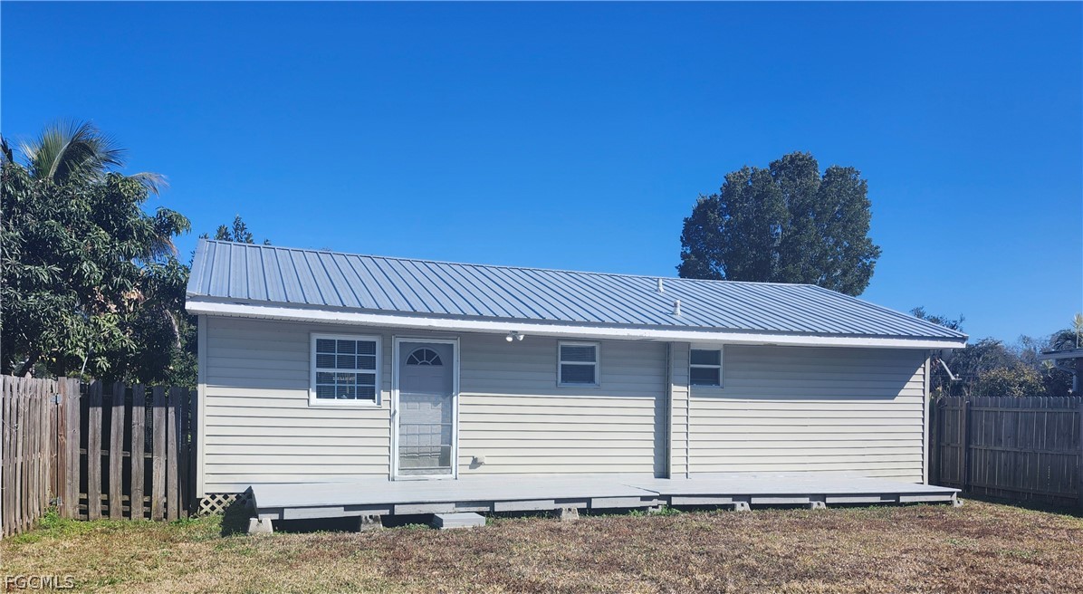 2248 Marina Park Drive