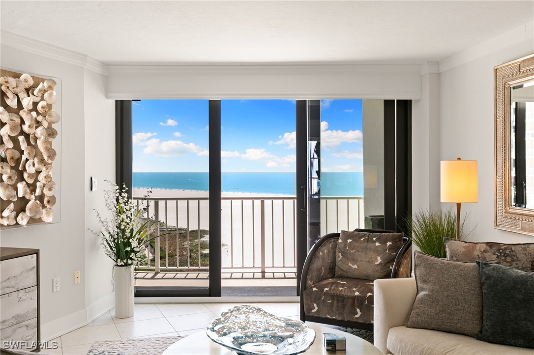 320 Seaview Court 1204