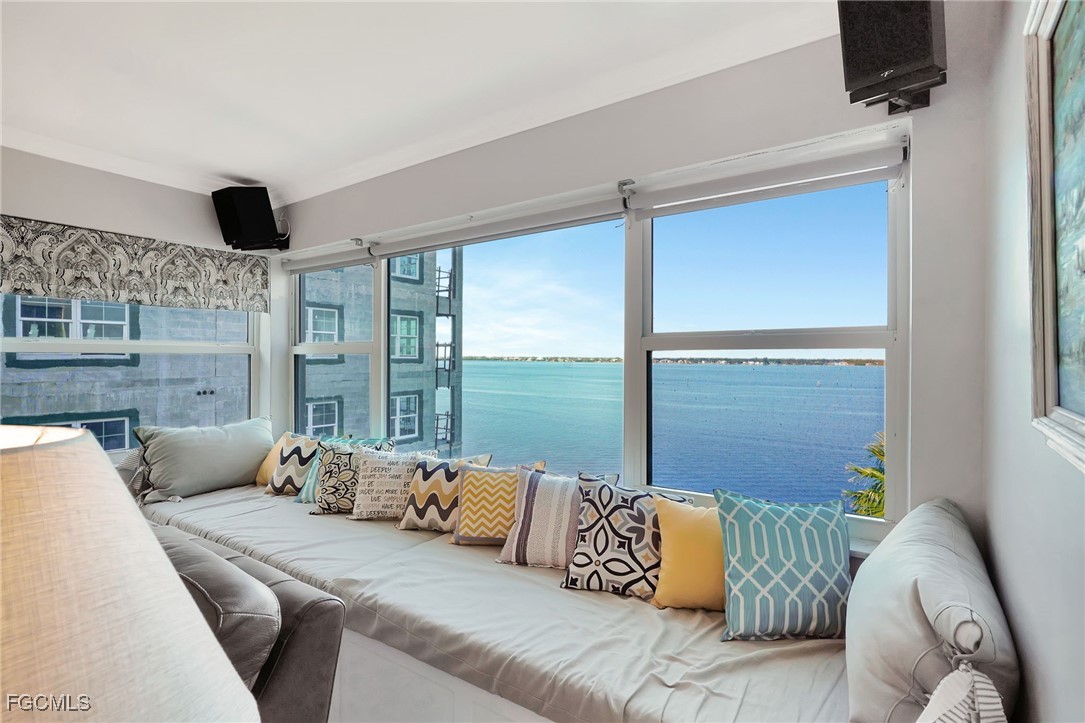 1900 Clifford Street 704