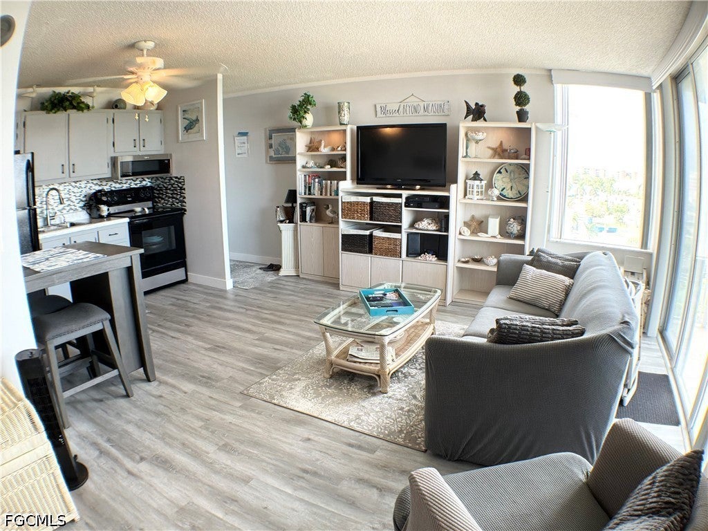 7330 Estero Boulevard 508