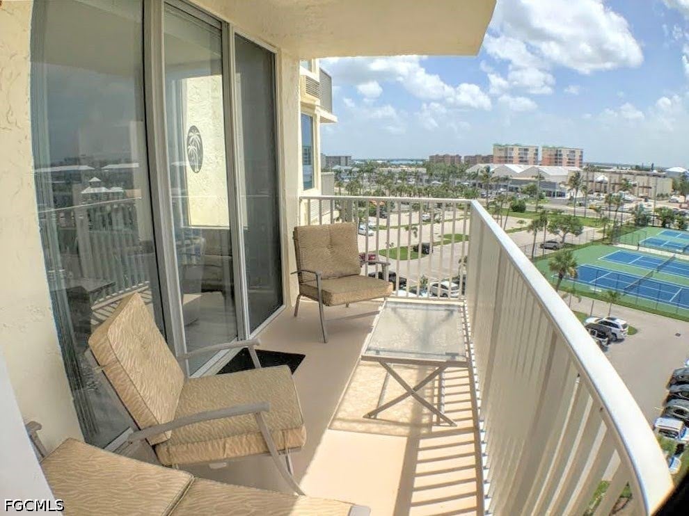 7330 Estero Boulevard 508