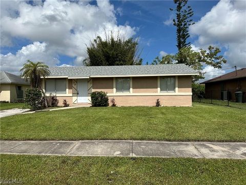 8 Roanoke Drive Fort Myers FL 33905