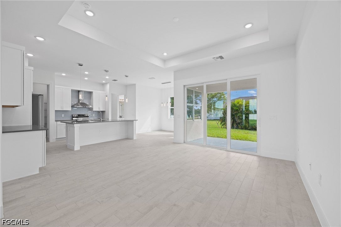 1609 NW 31st Place