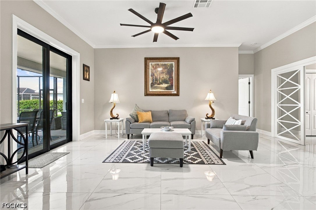 5232 SW 16th Place