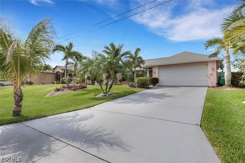 Photo of 2302 SW 27th Terrace, Cape Coral, FL 33914 (MLS # 2026020165)