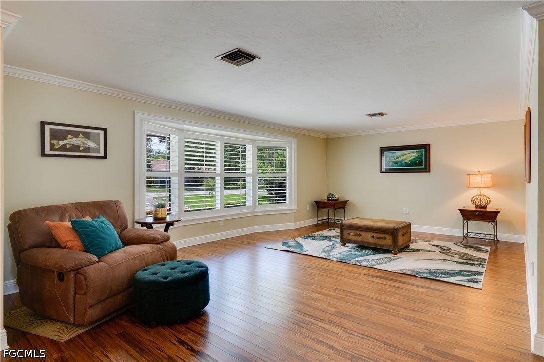 1347 Oaklawn Court