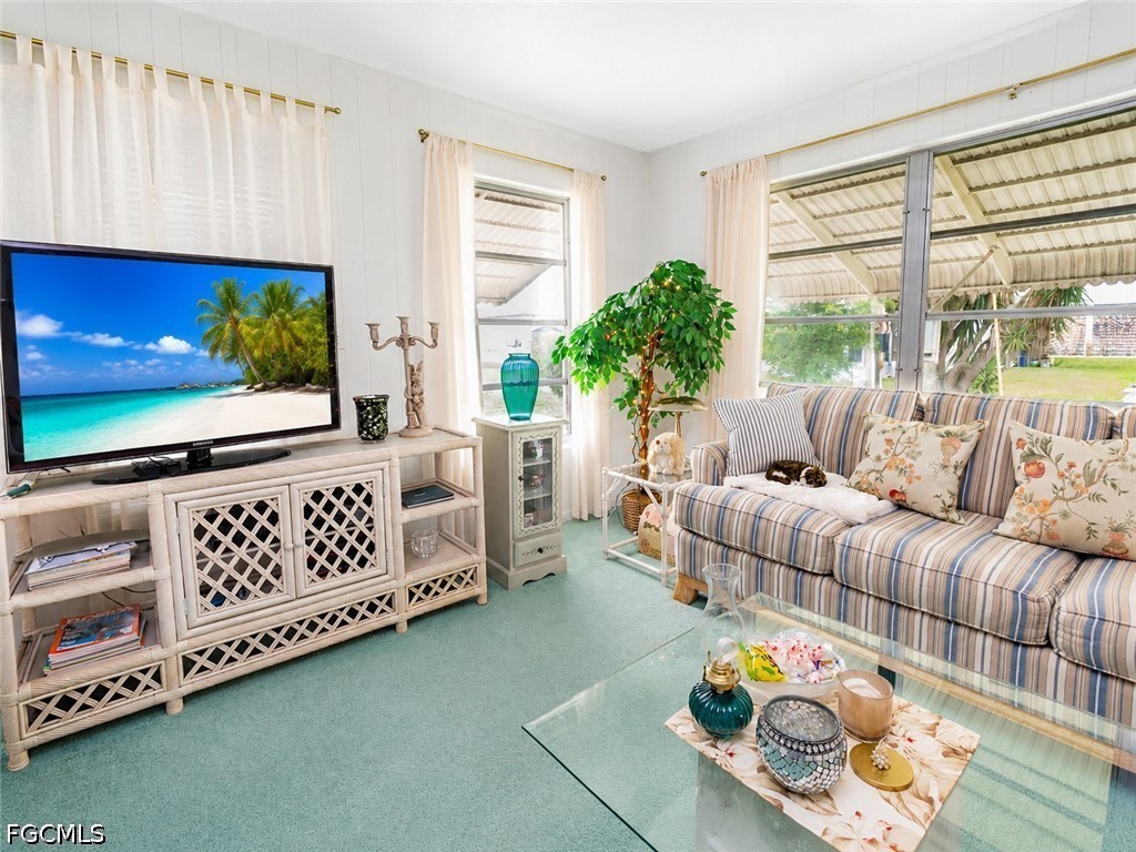 2214 Gladiola Drive