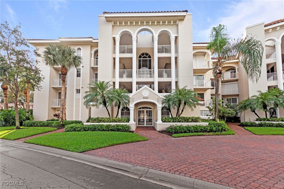 8440 Abbington Circle D12