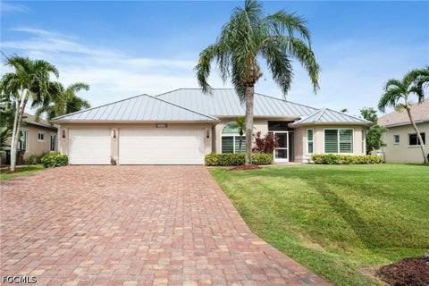 Photo of 2535 SW 28th Avenue, Cape Coral, FL 33914 (MLS # 2026030895)