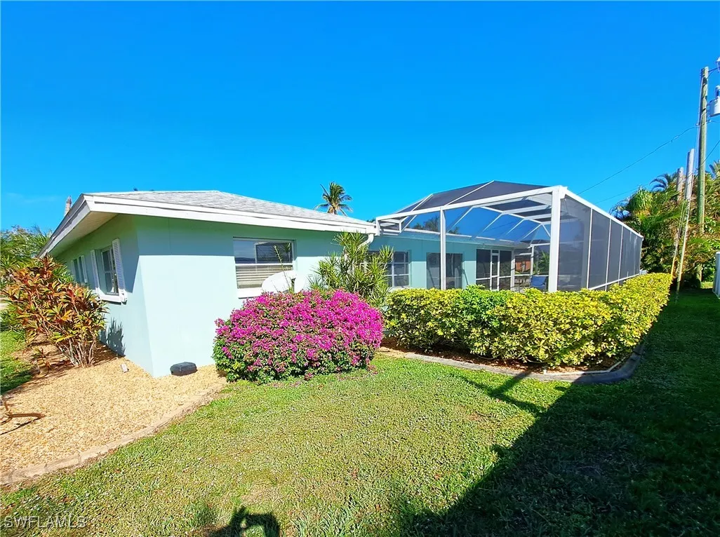 North Fort Myers, Florida 33903, United States, 3 Bedrooms Bedrooms, ,2 BathroomsBathrooms,Residential,Active,164137