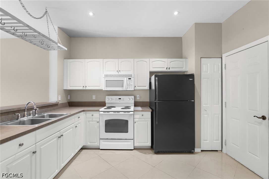 3647 Pine Oak Circle 103