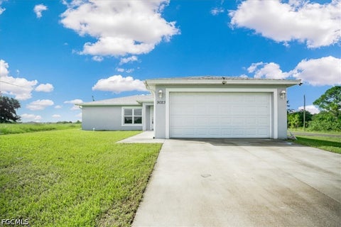 Photo of 9023 W Crow Circle, Labelle, FL 33935 (MLS # 2026042479)