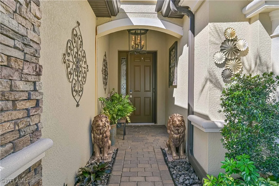 Fort Myers, Florida 33905, United States, 4 Bedrooms Bedrooms, ,2 BathroomsBathrooms,Residential,Active,97823