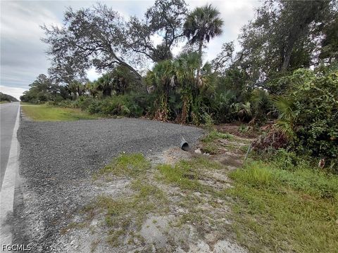 Tiny photo for 184 Hunting Club Avenue, Clewiston, FL 33440 (MLS # 2026031004)