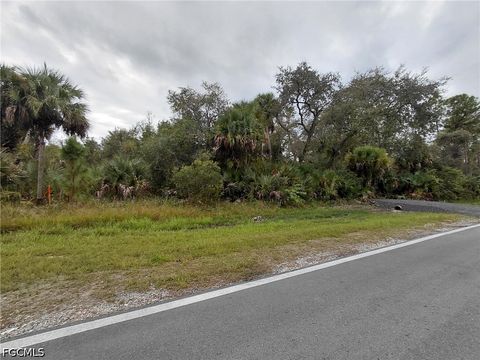 Tiny photo for 184 Hunting Club Avenue, Clewiston, FL 33440 (MLS # 2026031004)