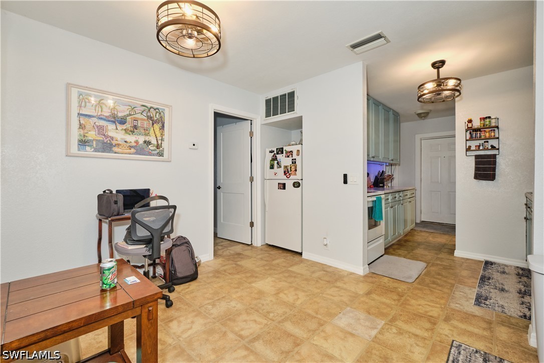 16820 Banyon Drive - Photo 4