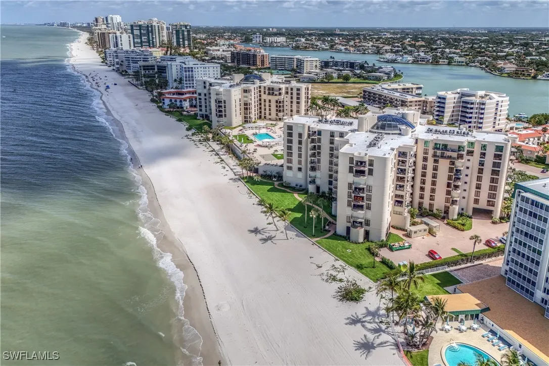 Naples, Florida 34103, United States, 2 Bedrooms Bedrooms, ,3 BathroomsBathrooms,Residential,Active,213207