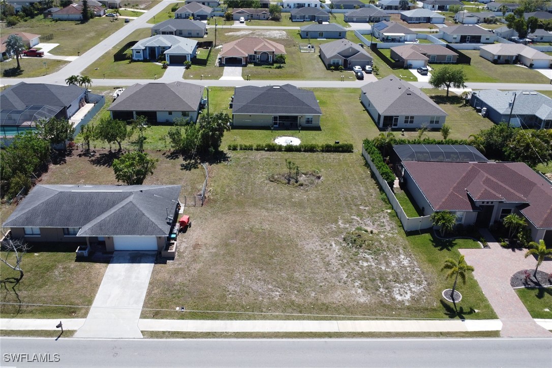 406 Tropicana Parkway W