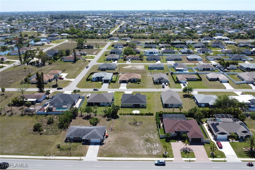 406 Tropicana Parkway W