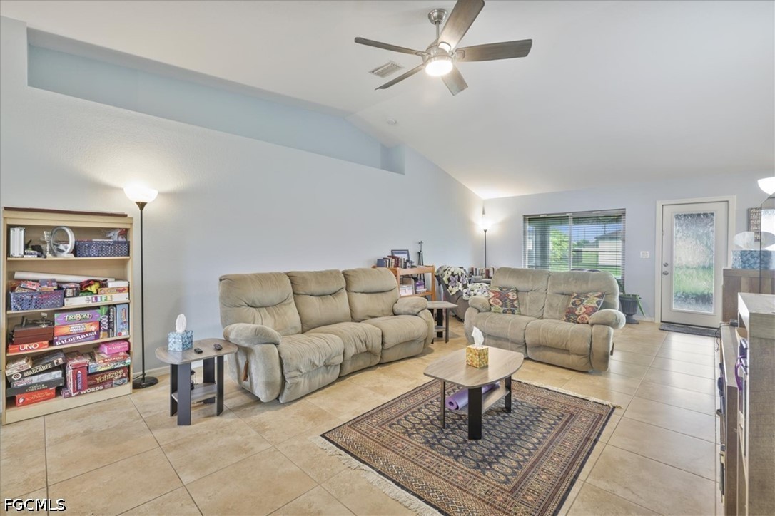 1605 SW 28th Street