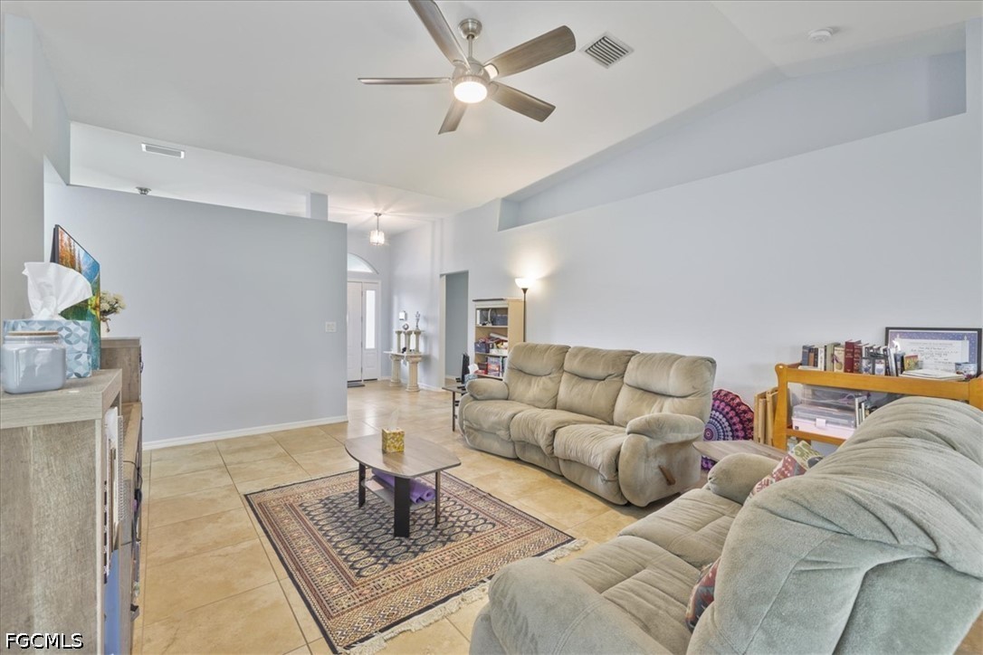 1605 SW 28th Street