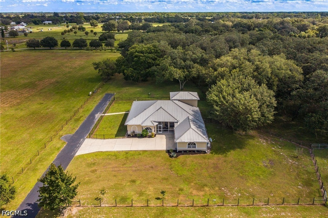 1352 Cemetery Road