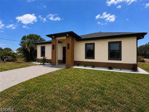 4018 10th Street SW Lehigh Acres FL 33976