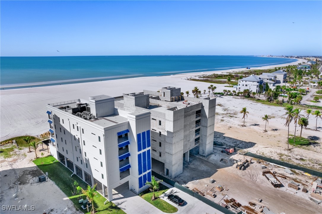 6230 Estero Boulevard 102