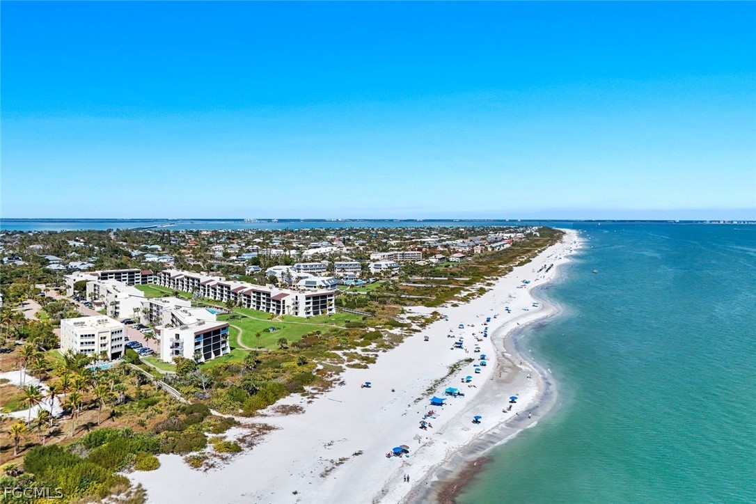 979 E Gulf Drive D452