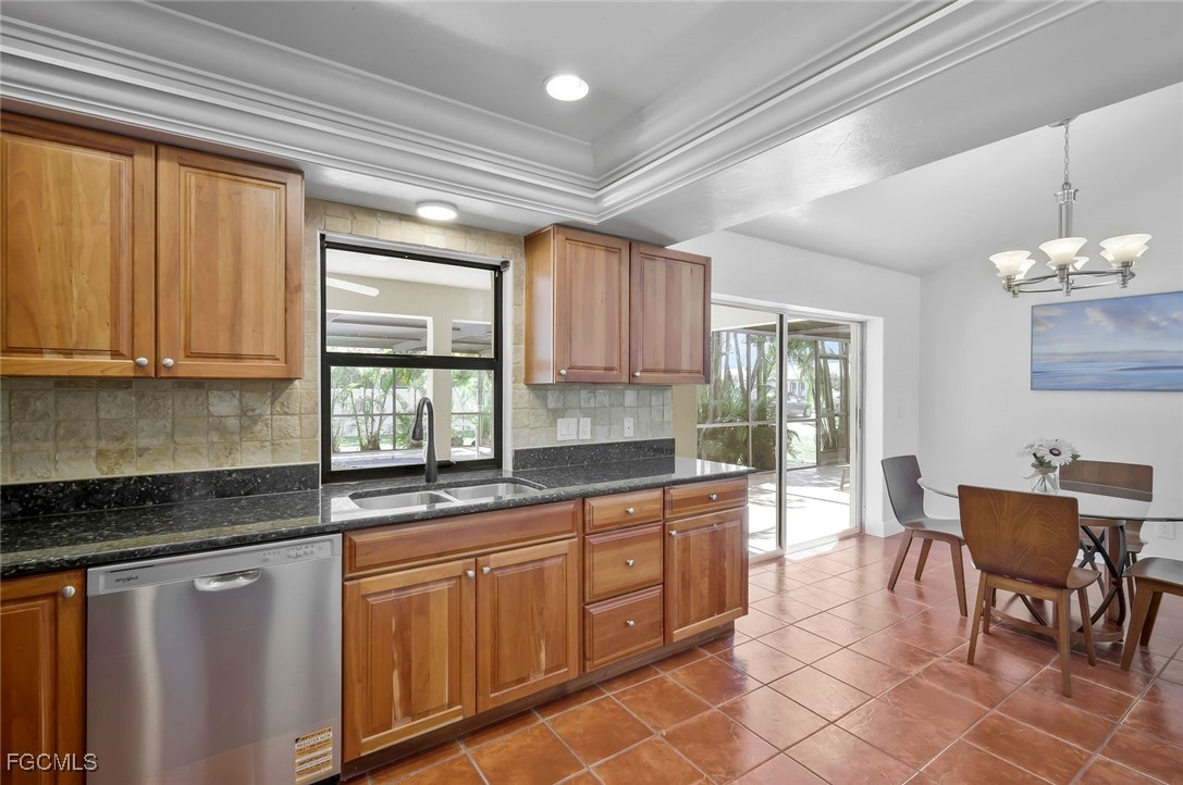 4131 SW 1st Place