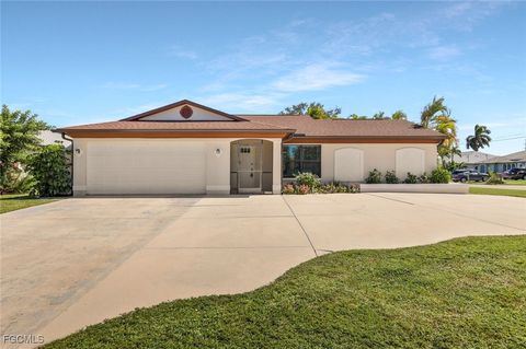4131 SW 1st Place Cape Coral FL 33914